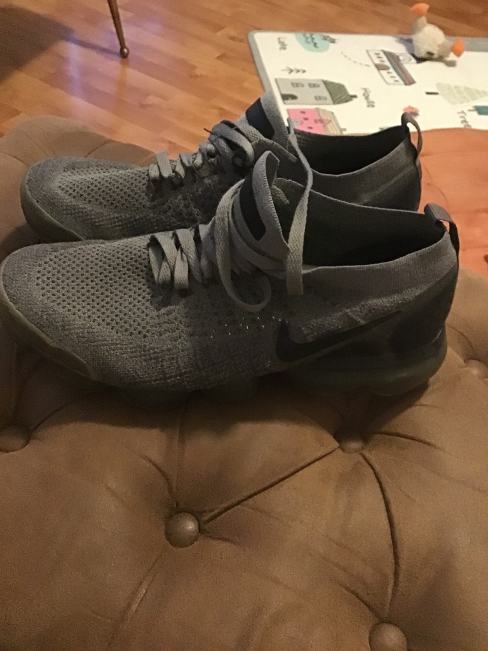 Nike - Picture 3 of 7